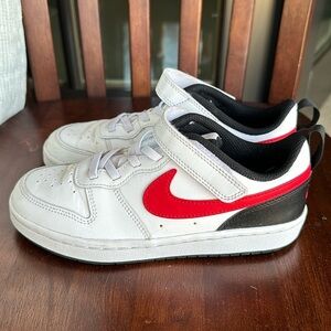 Nike Kids Court Borough Low Shoes- Size 2.5
